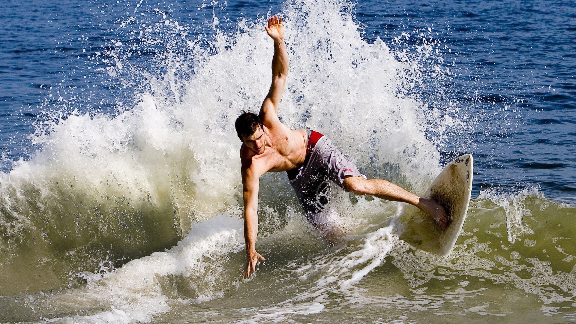 中国足球国家队体能训练方法引进国际先进理念,国足的体能